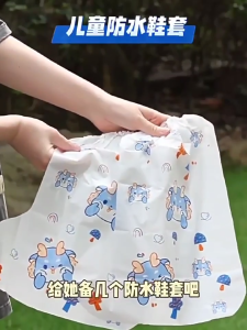 Disposable Shoe Covers Cartoon Waterproof Portable Antiskid Tall Tube Rain Shoe Covers for Kids