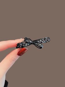 Elegant Black Bowtie Hair Clip for Women Side Parting Fringe Hair Clamp Luxury Feelings Hair Accessories Fashionable Hair Card