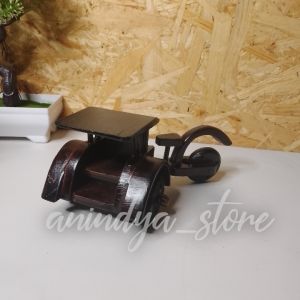 miniatur handycraft becak kayu souvenir TERMURAH