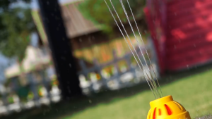 【SG Stock】Cartoon Fire Hydrant Rotating Sprinkler Toy Outdoor Summer Lawn Water Play Toy