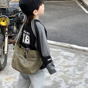 Retro Large Capacity Childrens Backpack Boys Outdoor Travel Canvas Slant Crossbody Bag American Style Kids Single Shoulder Bag Trendy