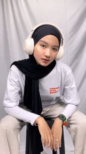 Kaos Friends with Benefits Pixel Series: Desain Unik & Nyaman