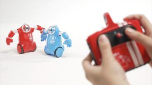 Sharper Image Toy Remote Control RC Robo Rage (1423012561) Two Player Robot Fighting Set