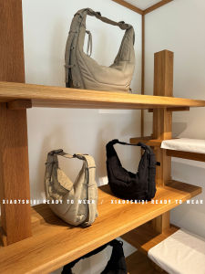 Adjustable Nylon Lazy Style Wanderlust Bag Soft Handle European Fashion Tassel Detail Zipper Closure Casual Single Shoulder Bag