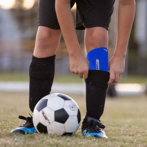 Bảo Vệ Ống Chân Bóng Đá Nhẹ Thoáng Khí Dành Cho Người Lớn Có Lỗ Chống Va Đập Thiết Bị Bảo Vệ Thể Thao Cho An Toàn Khi Chơi Bóng.