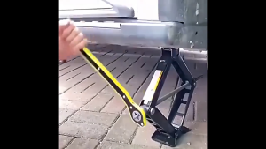 2.5T 1.5T Car Jack Set Car Tire Repair Tool Sets Portable Manual Car Lift Jack Car Scissor Jack with Labor-saving Ratchet Wrench Foldable Stand Jack for Car Heavy Duty Jack Car Jack Tool Car Accessories Tools