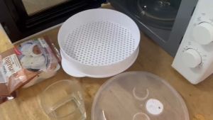 กล่องกล่องอุ่นอาหาร ในไมโครเวฟ กล่องอุ่นอาหาร ที่นึ่งอาหาร ชุดนึ่งอาหารในไมโครเวฟ มีฝาครอบ