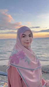 Tudung bawal LeeyanaRahman Scarves printed bercetak wanita dambaan syurga Prima Donna material cotton voile waning on point senang bentuk untuk travel bidang 45 ironless anti pekak telinga selesa tidak panas easy iron
