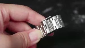 Solar Retro Fashionable Multi-function Electronic Watch Battery Life Can Reach About Two Years 30M Waterproof