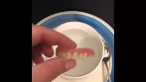 Upper Lower Temporary Fit Fake Teeth Cosmetic Denture Smile Veneers False Teeth Brace Cover Upper False Tooth Cover Snap