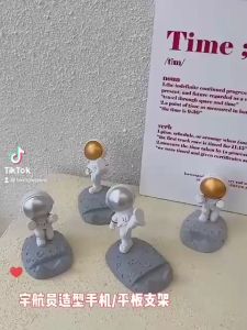 Giá đỡ điện thoại ipad để bàn phong cách phi hành gia đáng yêu giá đỡ đa năng tiện lợi