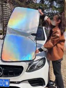 ที่บังแดดในรถยนต์ ร่มกันแดดในรถ ใช้ได้กับรถยนต์ทุกรุ่น ลดความร้อนจากแสงแดด มีฉนวนกันความร้อน กันUV บังแดด แถมกระเป๋าหนั