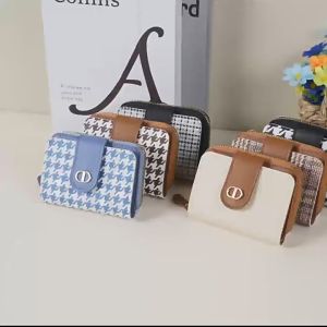 ใหม่ กระเป๋าสตางค์ผู้หญิง มีสีให้เลือก หลากหลาย หนัง pu ราคาถูกแต่ดูหรูหรามาก