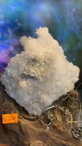 mảnh Đá Thạch Anh 2 mặt pha lê lấp lánh tự nhiên hai mặt kỳ lạ năng lượng vũ trụ cao 670