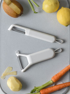 Multifunctional Vegetable Peeler