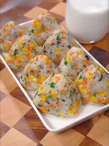 130g 儿童芝麻肉松海苔拌饭 Kid Sesame Meat Floss Seaweed Flakes 拌饭海苔 让小孩爱上吃饭 冻干果蔬海苔拌饭 Kid Vegetables and Fruits Seaweed Flakes