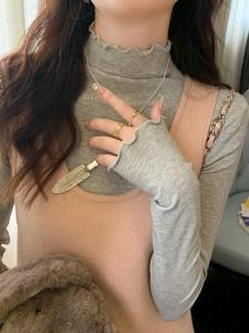 Slim Fit Long Sleeve Half High Collar Base Shirt Women Inner Wear Autumn Winter Fashionable White T-Shirt with Earlet Design 2025 New Style