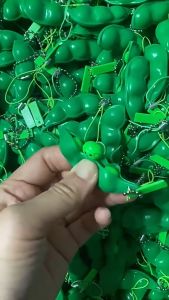 ★Fast Delivery★ Fun Beans Squishy Fidget Toy Squeeze Edamame Toys Peas Beans Keychain Pop Key Ring