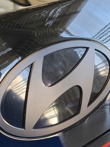 New Flat Black Silver Aluminum Alloy Stylish Ioniq5 Front and Rear H Word Mark Emblem for Hyundai 7 Th Generation Elantra