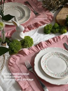 French Style Lace Edge Insulation Mat