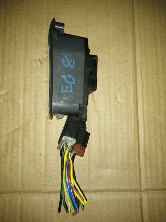 สวิตช์ กระจก ไฟฟ้า หน้า ขวา ฮอนด้า ชีวี ค เตารีด 92-94 HONDA CIVIC 92 ...
