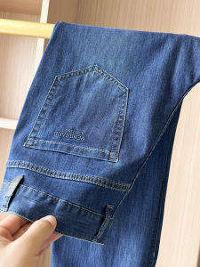 กางเกงยีนส์ทรงหลวมผ้าน้ำหนักเบาบางสำหรับผู้ชาย ทรงหลวม ทรงตรง ทรงหลวม กางเกงขายาวลำลอง ผ้าไหม ฤดูร้อน ระบายอากาศได้ดี ยืดหยุ่น