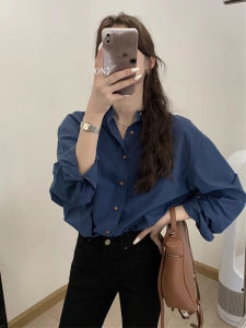 เสื้อเชิ้ตแขนยาวสีฟ้าครามสไตล์ฝรั่งเศสสำหรับผู้หญิงในฤดูใบไม้ผลิและต้นฤดูใบไม้ร่วง เสื้อเชิ้ตทรงหลวมสบายๆ สไตล์ลำลอง