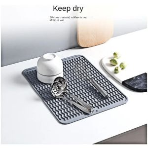 30X40cm Hygienic Silicon Silicone Drain Dining Mat Heat-resistant Food Grade Silicone Dish Drying Mat with Built-in Drain Lip