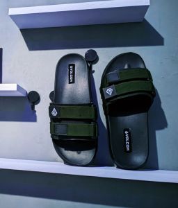 SANDAL SLOP PELCRO MOTIF VOLCOM PRIA/WANITA SANDAL SLIDE PELCRO VOLCOM/SANDAL SLIP ON PELCRO VOLCOM FREE PAPERBAG