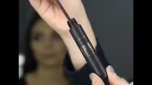 FOCALLURE FA44 Bomb Lashes Volumizing Mascara