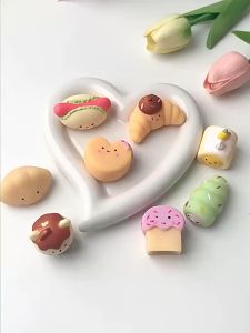 1PC Random Pattern Anti-stress Squeeze Toys Mini Soft Slow Rising Kawaii Rubber Squishes Antistress Novelty Gift for Children