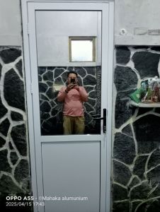 Pintu Aluminium Cermin Kamar Mandi