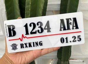 Plat Nomor Motor Akrilik Timbul Variasi Putih Glossy Custom Baut Tanam Keren Murah Original