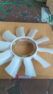 ใบพัดลมหม้อน้ำ ISUZU NQR 130150 รุ่น10ใบ ตราช้าง/IGNKP