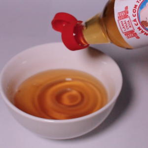 [LỐC 4 CHAI] Nước mắm Cá Cơm Than Làng Chài Xưa cho bé ăn dặm từ 12 Tháng Tuổi an toàn nhiều cá ít muối chứa nhiều acid amin 60ml/chai