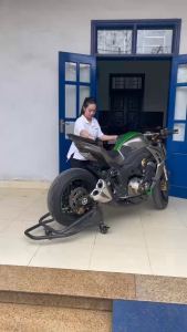 Ben nâng xe Triumph_ SPEED 400 Ben nâng speed 400 ben nâng xe di chuyển speed 400 mbiker
