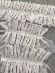 White Lace Ruffles Collar and Wrist Cuffs Necklace Vintage Ruffled Lace Neck Collar Wristband Jewelry for Costume Party