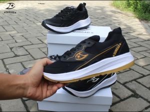 SEPATU PRIA DAN WANITASNEAKERS DURGADBUAT OLAHRAGAKERJASANTAILARISEKOLAH DAN UNTUK SEMUA MUSIM