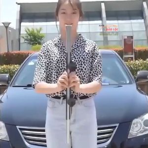 Rèm che nắng kính lái hiện đại và cao cấp bản to 70cm cho mọi dòng xe