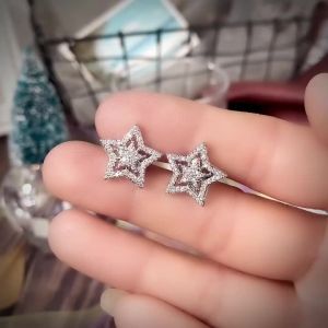Huitan Rực Rỡ Pha Lê Bông Tai Ngôi Sao Nữ Full Trải Nhựa Trắng Đính Đá Cubic Zirconia Đơn Giản Kiểu Dáng Bông Tai Đa Năng Trang Sức Thời Trang