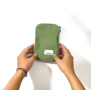Evroa Polka Sling Phone - Sage Green