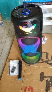 8 นิ้ว 3000 watt ลำโพงพกพา มาพร้อมไมค์ลอย 1ตัว ไฟวิบ เสียงดี รูปแบบ KG-051