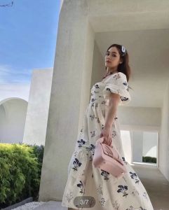 P017-002 PIMNADACLOSET - Short Puff Sleeve Square Neck Floral Print Maxi Dress