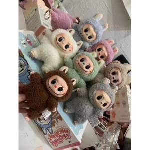 LABUBU BANGKOK Sealed Exciting Macaron Vynil Face Keychain. Boneka Monster Viral Lucu. exciting macaron