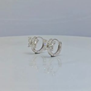 [เพชรแท้ 100%]ต่างหูเงินแท้ 925 สำหรับผู้หญิง ต่างหูเพชรรูปผีเสื้อ ต่างหูเพชรแท้ ต่างหูมอยซาไนต์ จะไม่จางหายไป