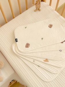 หมอนแบนสำหรับทารก 2025 ปี ผ้านวมผ้าฝ้ายลายการ์ตูน ปักลายเมฆ สำหรับทารก 0 ความสูง ป้องกันการถ่มน้ำลาย 2023