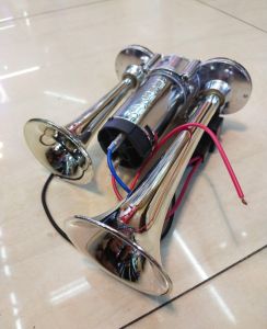 แตรสามช่า แตรลมไฟฟ้า 2 ปาก ใช้ไฟรถ 12v (แบบไม่ต้องใช้ถังลม) ครบชุด พร้อมติดตั้ง