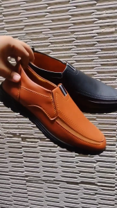BELI 1 GRATIS 1 - Pantofel Pria Kantoran – Sepatu Kerja Simple dengan Kualitas Premium JCOB02