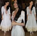 Kareena kapoor white anarkali suit. 