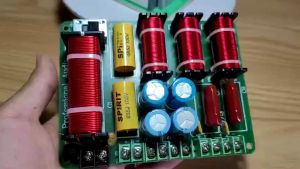 [Giá 1 mạch] Phân tần 5 đường tiếng 1 Bass 2 Mid 2 Treble nhập khẩu cao cấp SPRAGUE 6510 | Mạch phân tần cho loa cây Bass 20 25 30 Bass 40 đổ lại